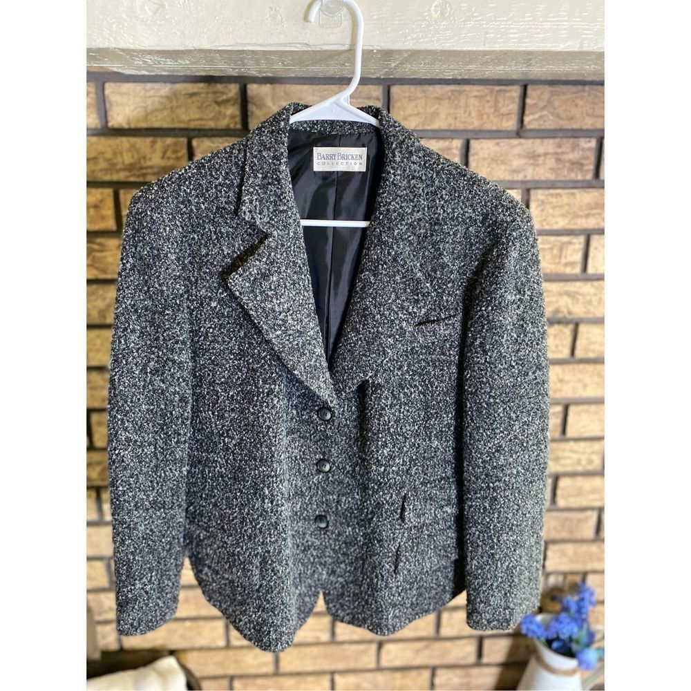 Barry Bricken Women’s Blazer‎